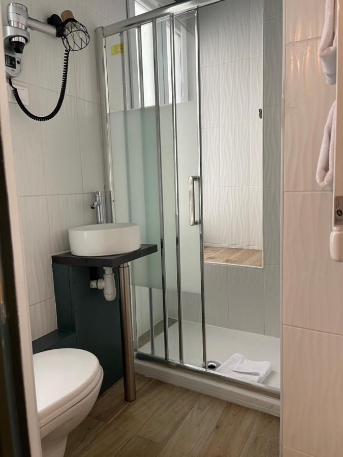 Hotel Maat Etoile Париж Екстериор снимка