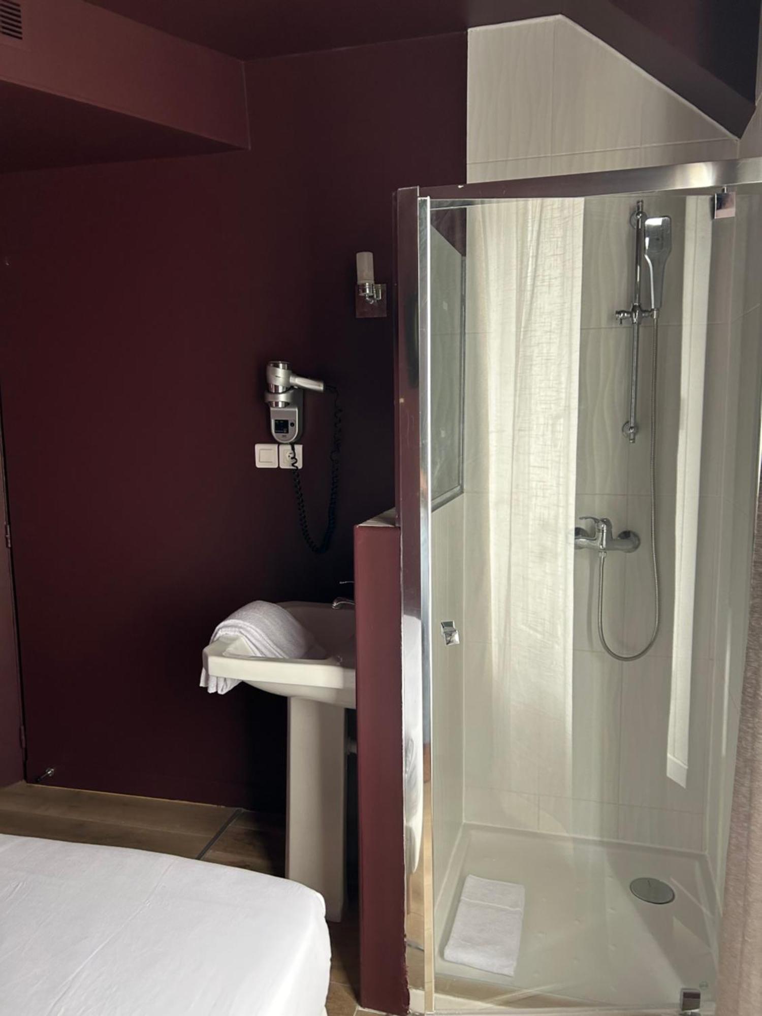 Hotel Maat Etoile Париж Екстериор снимка