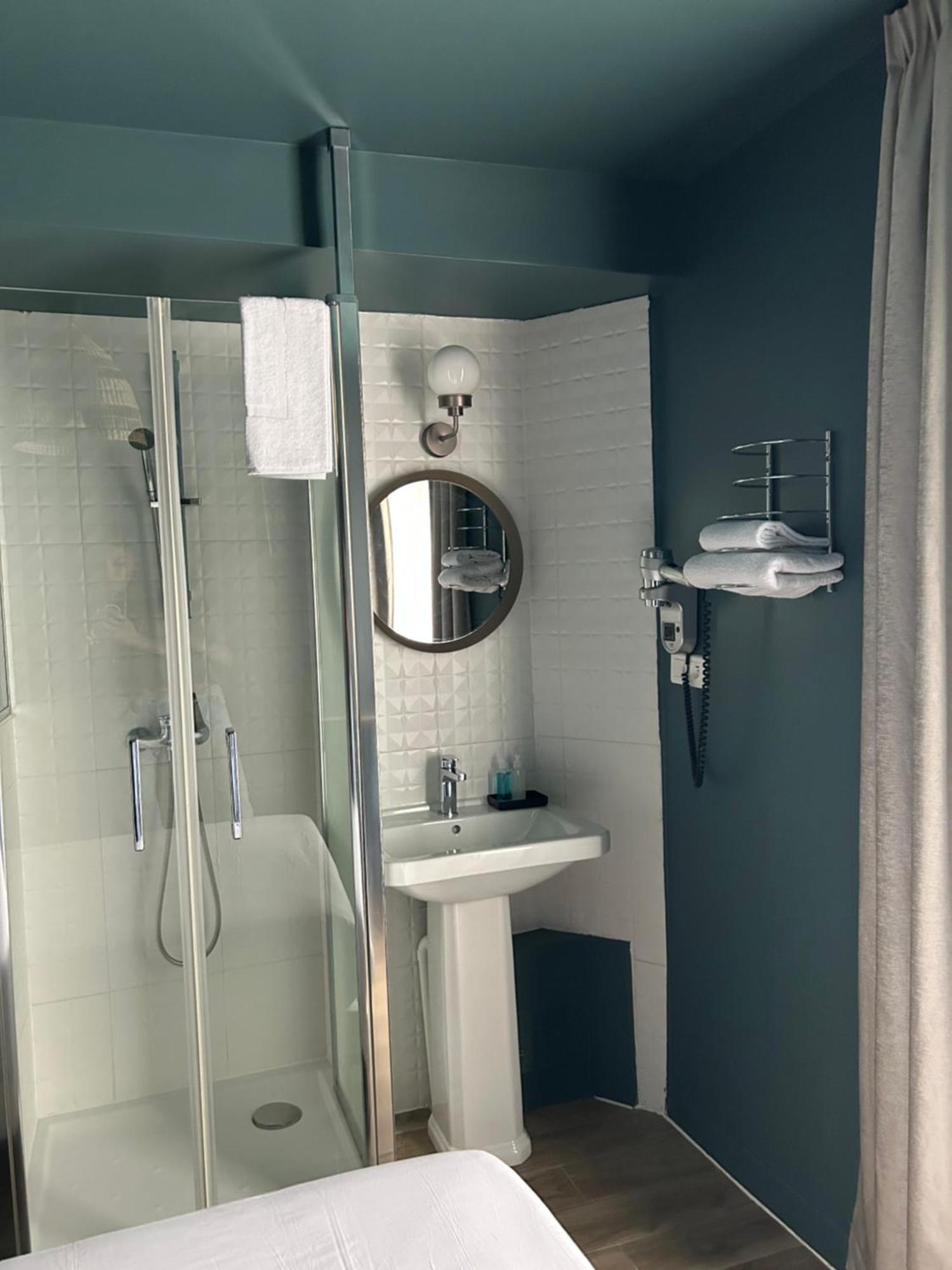 Hotel Maat Etoile Париж Екстериор снимка