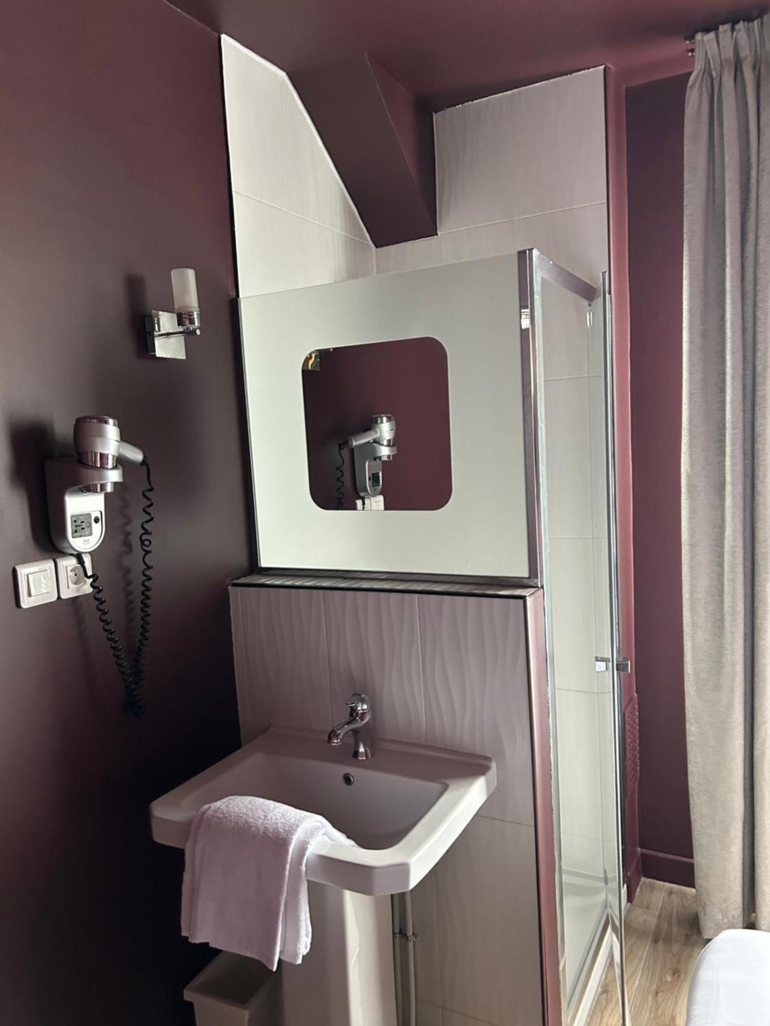Hotel Maat Etoile Париж Екстериор снимка